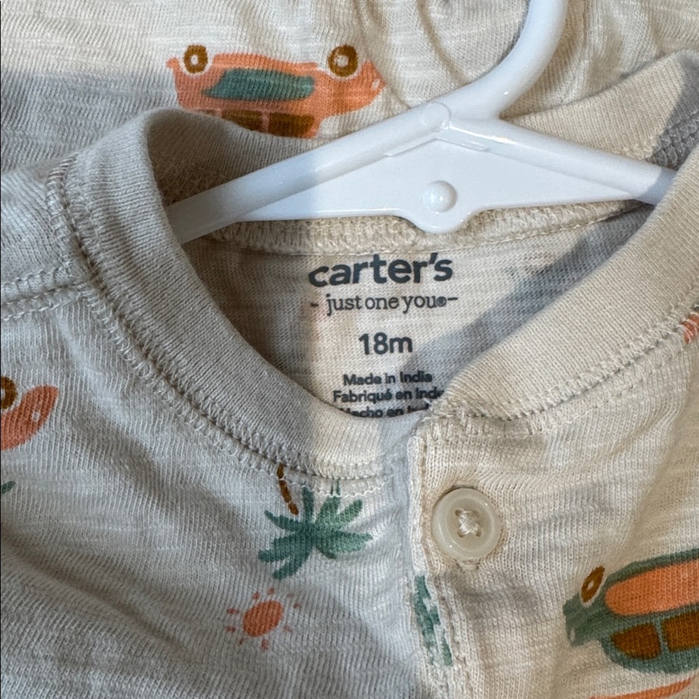 Carter’s Romper - Picture 3 of 4
